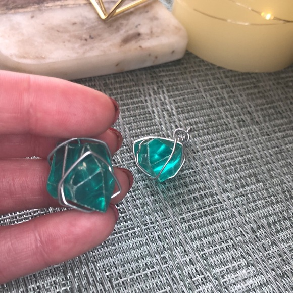 #95 Handmade Puerto Rican Turquoise Crystal Earrings 🌺 - Picture 6 of 12